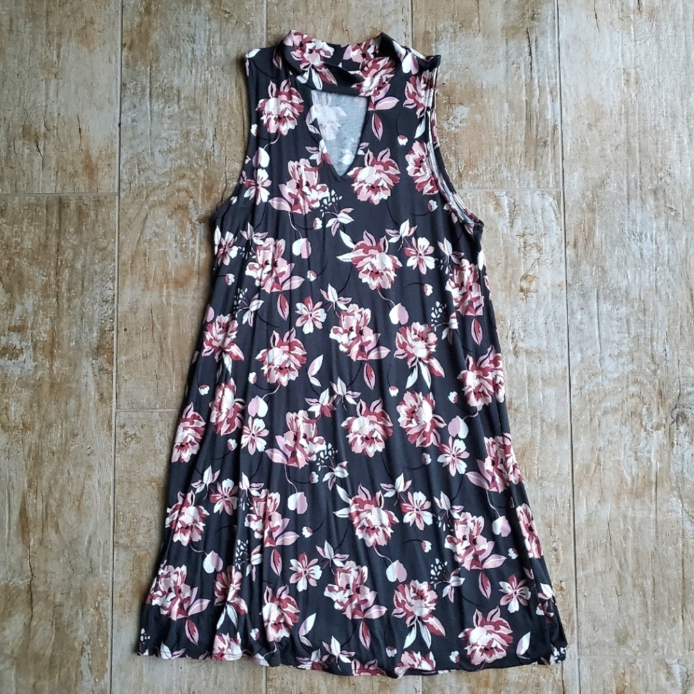Aeropostale Floral Choker Collar Chest Cut-Out Flowy Midi Dress